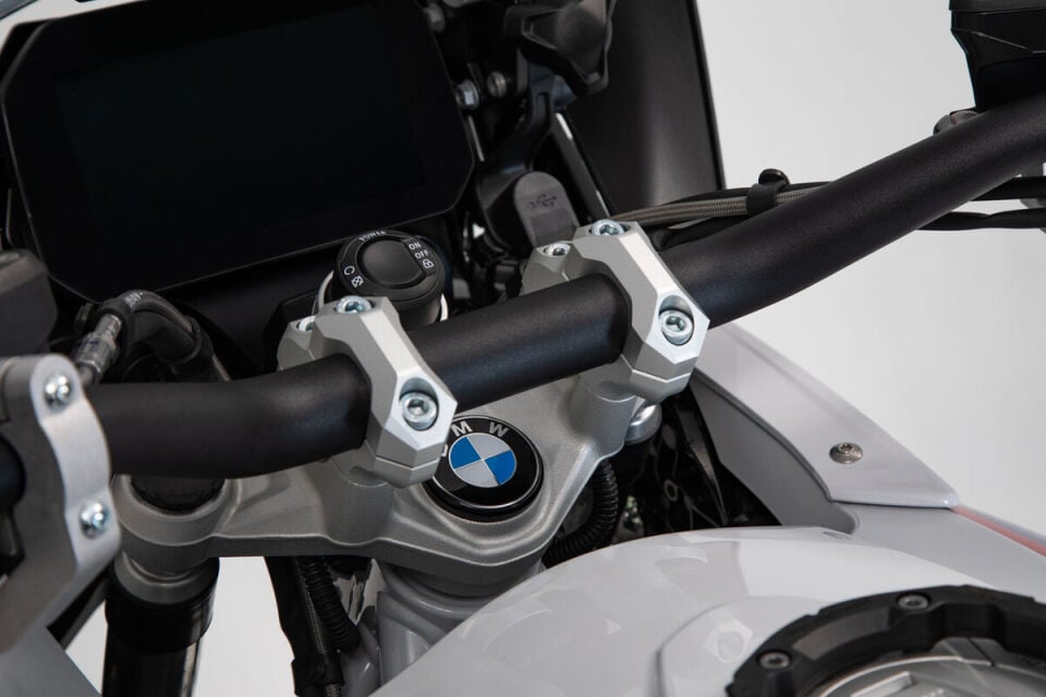 SW-MOTECH BMW Modelleri için • 32 mm Yükseltme • 20 mm Geri Alma • Gümüş - LEH.07.039.12601/S