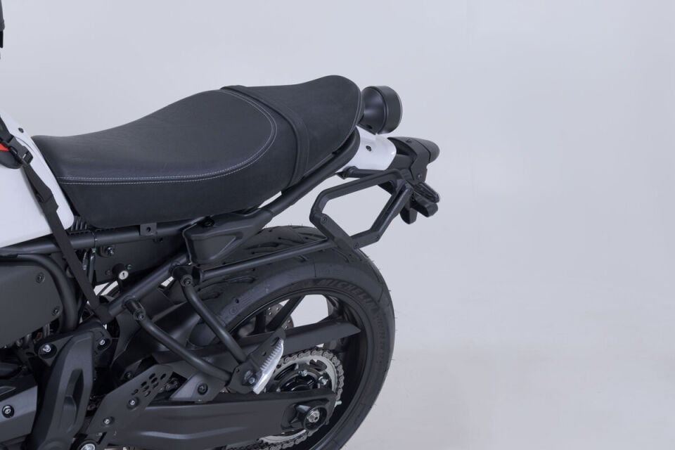 SW-MOTECH V-LOC Sol Yan Çanta Taşıyıcısı Yamaha XSR700 / XSR700 XT - VMC.06.642.10000