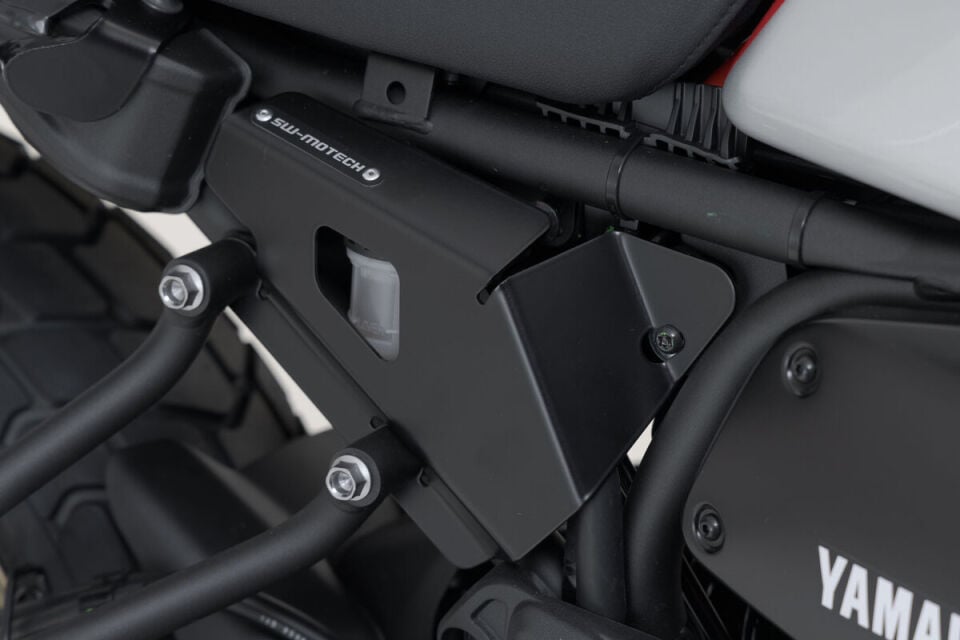 SW-MOTECH Fren Hidroliği Hazne Koruma Seti Yamaha XSR700 / XT L+R - SCT.06.642.10000/B