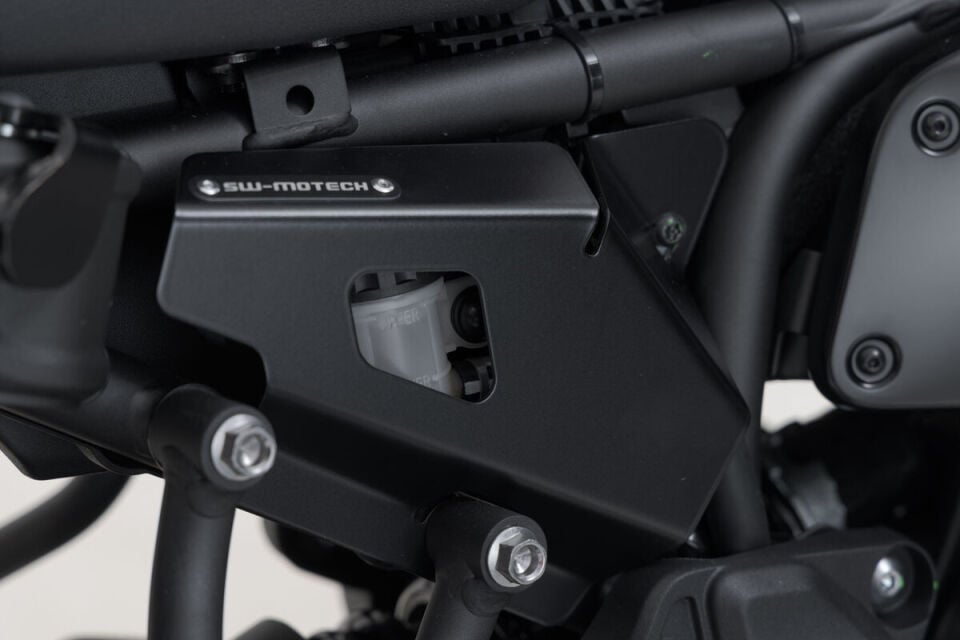 SW-MOTECH Fren Hidroliği Hazne Koruma Seti Yamaha XSR700 / XT L+R - SCT.06.642.10000/B