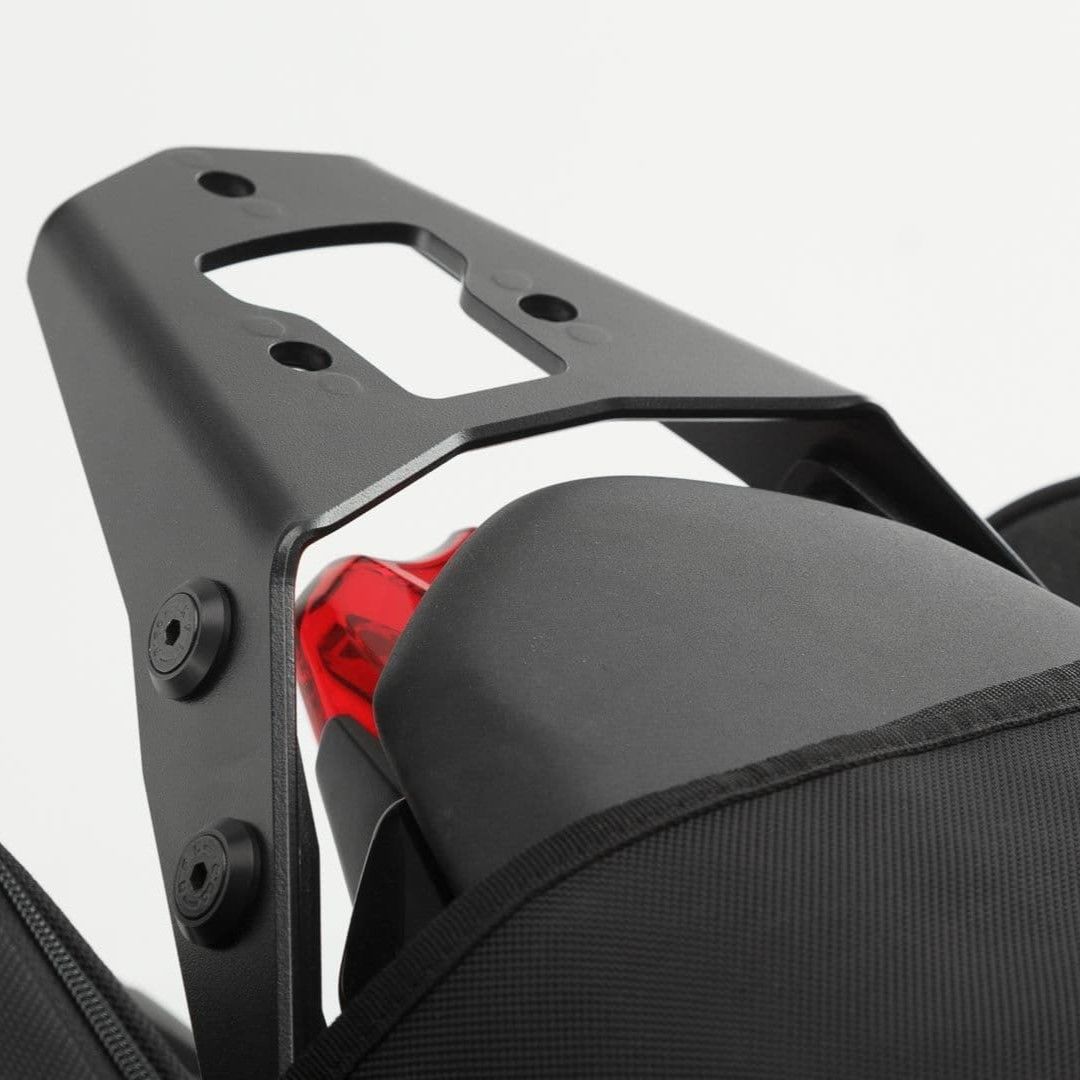 SW-MOTECH Arka Çanta Demi̇ri̇ Triumph Street Triple (12-16) - GPT.11.283.15000/B