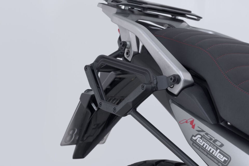 SW-MOTECH V-LOC Sağ Yan Çanta Taşıyıcısı Honda XL750 Transalp - VMC.01.070.11000