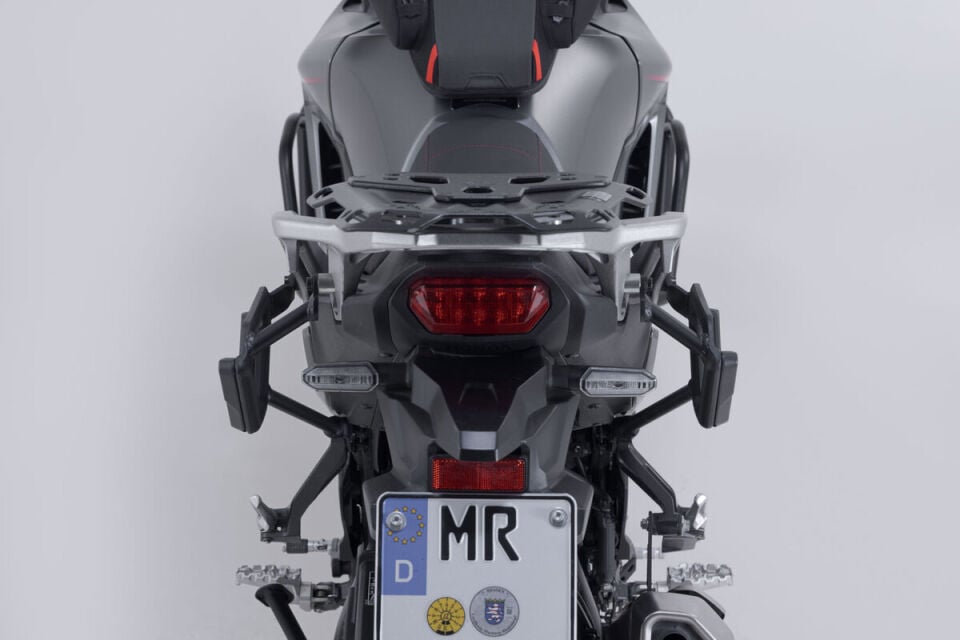 SW-MOTECH V-LOC Sağ Yan Çanta Taşıyıcısı Honda XL750 Transalp - VMC.01.070.11000