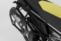 SW-MOTECH Yan Çanta Demi̇ri̇ Aprilia Tuareg 660 (21-) - KFT.13.849.30000/B