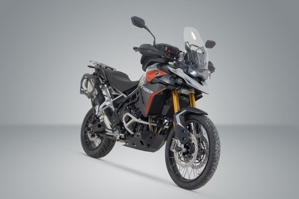 SW-MOTECH Triumph Tiger 900 PRO Yan Çanta Taşıyıcı Siyah - KFT.11.608.30000/B