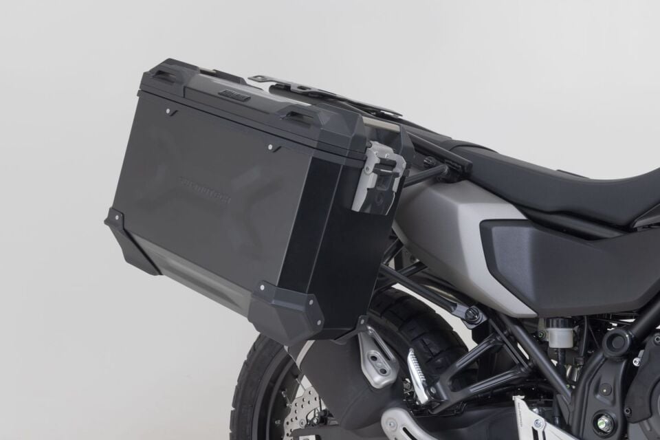 SW-MOTECH Yamaha Tenere 700 PRO Yan Çanta Taşıyıcı Siyah - KFT.06.799.30002/B
