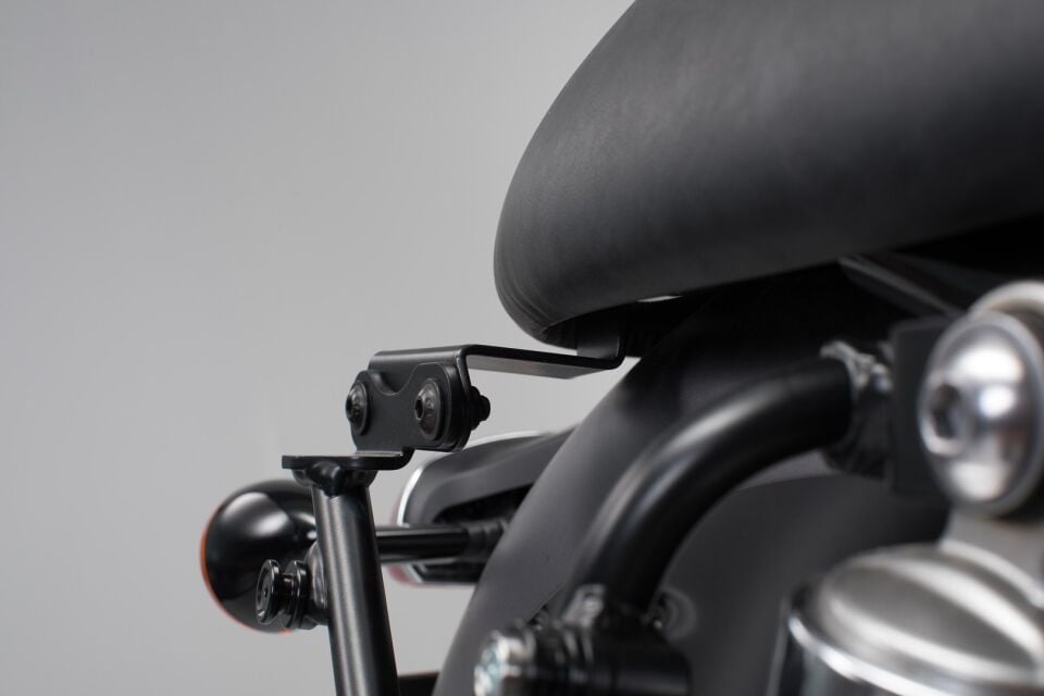 SW-MOTECH Triumph Bonneville SLC Yan Taşıyıcı Adaptörü Sol - HTA.11.743.12001