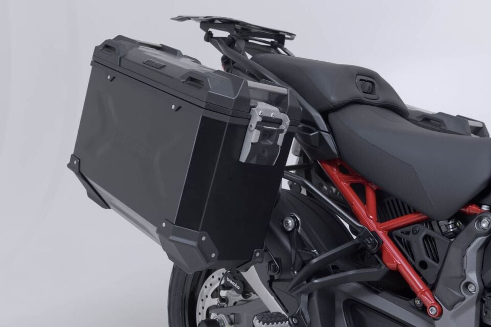 SW-MOTECH Ducati Multistrada V4 PRO Yan Çanta Taşıyıcı Siyah - KFT.22.822.30002/B