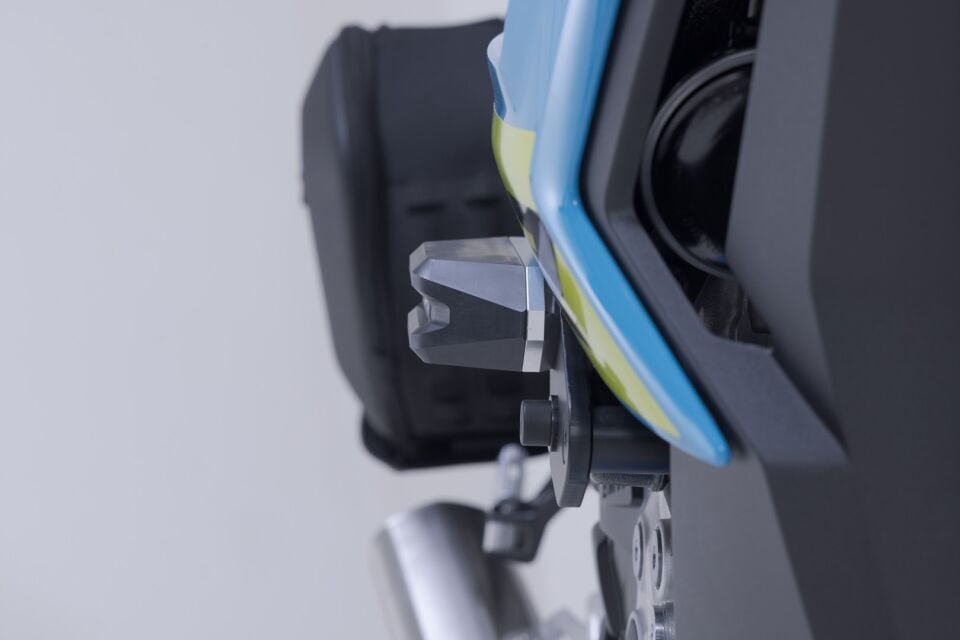 SW-MOTECH BMW S 1000 R Şasi Koruma Takozu Siyah - STP.07.590.11100/B