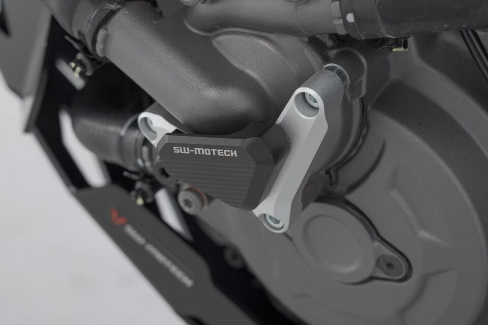 SW-MOTECH Ducati Su Pompası Koruma Gümüş / Siyah - SCT.22.114.10002