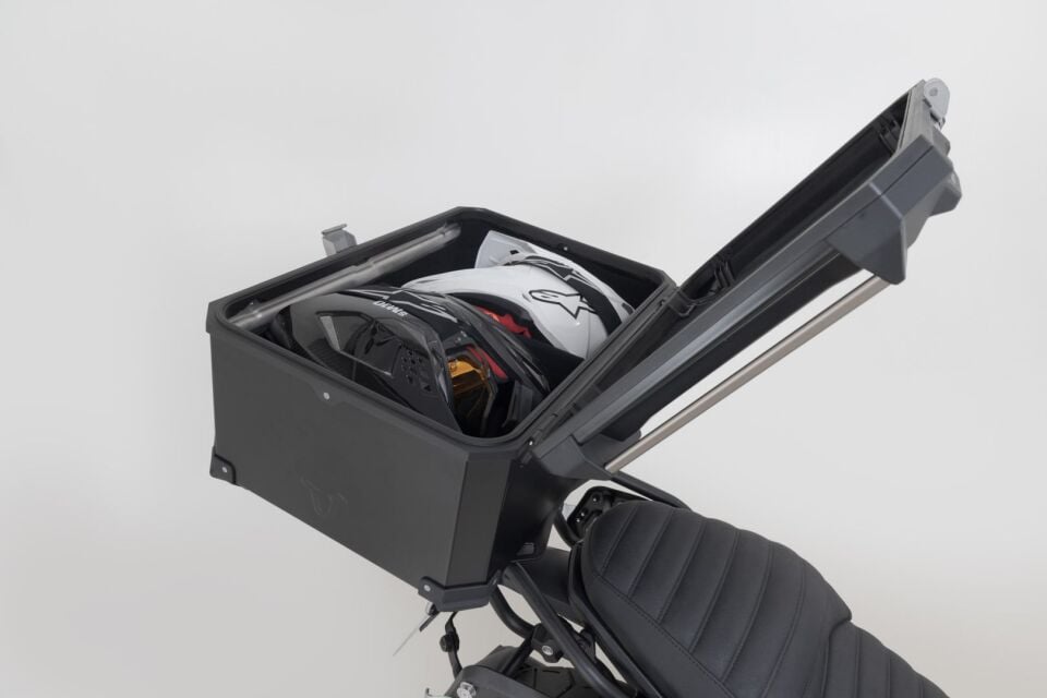 SW-MOTECH TRAX ADV XL Alüminyum Arka Çanta 65 L Siyah - ALK.00.733.16000/B